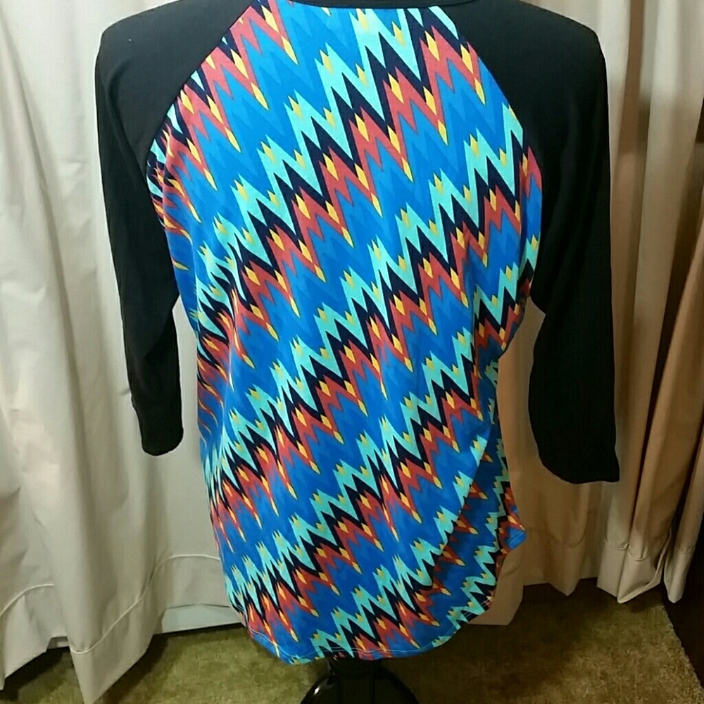 Lularoe Randy Shirt - Picture 4 of 5